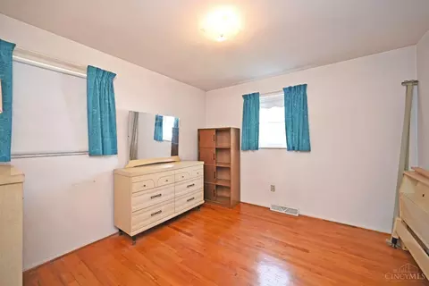 2484 Garrison Dr, Colerain Twp, OH 45321 photo 17