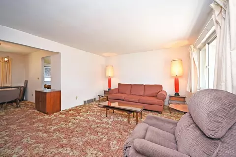 2484 Garrison Dr, Colerain Twp, OH 45321 photo 4