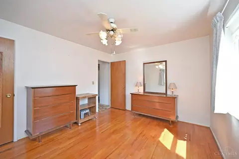 2484 Garrison Dr, Colerain Twp, OH 45321 photo 15