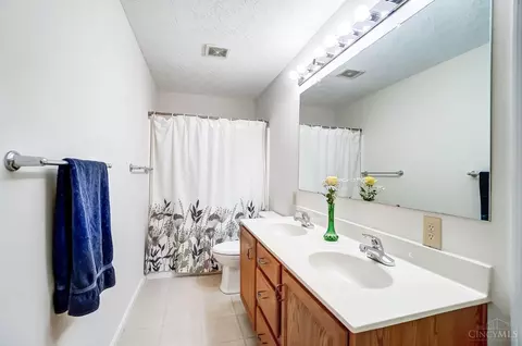 Bath - 6510 Brooks Rd, Harrison, OH 45030 photo 4 of 4