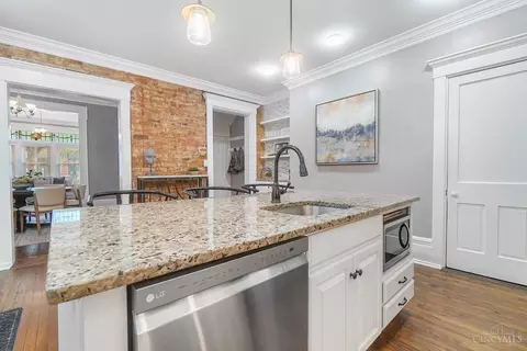 Kitchen - 2017 Elm St, Cincinnati, OH 45202 photo 4 of 4