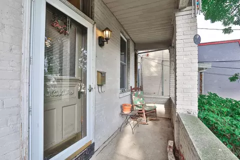 Exterior - 529 Riddle Rd, Cincinnati, OH 45220 photo 2 of 8