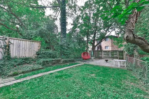 Exterior - 529 Riddle Rd, Cincinnati, OH 45220 photo 4 of 8