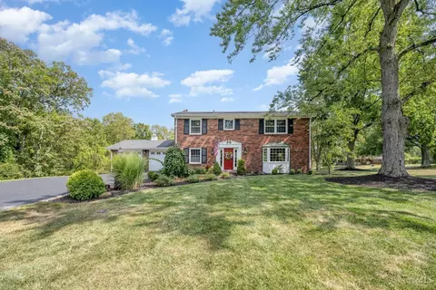 266 Poage Farm Rd, Wyoming, OH 45215