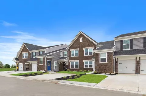 5325 Augusta Dr, Lebanon, OH 45036