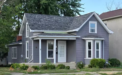 216 Main St, Blanchester, OH 45107 photo 2
