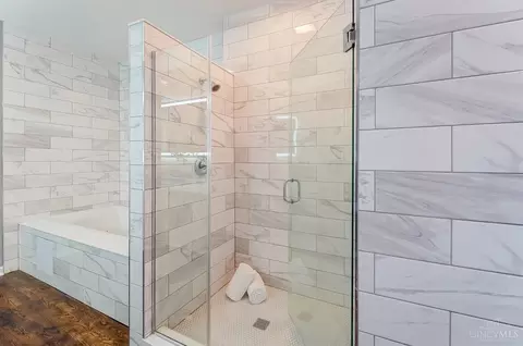 Bath - 1206 Main St, Cincinnati, OH 45202 photo 6 of 11