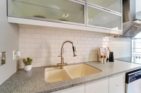 Kitchen - 1206 Main St, Cincinnati, OH 45202 photo 4 of 5
