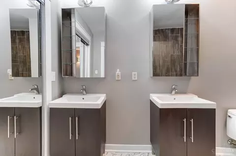 Bath - 1206 Main St, Cincinnati, OH 45202 photo 8 of 11