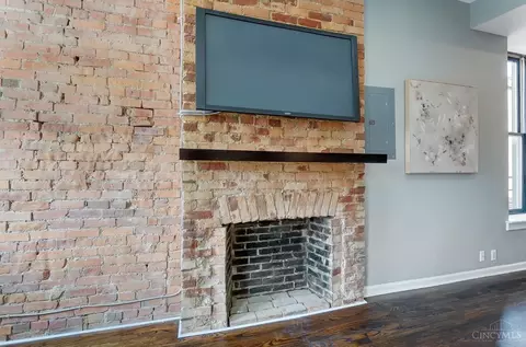Living - 1206 Main St, Cincinnati, OH 45202 photo 5 of 7