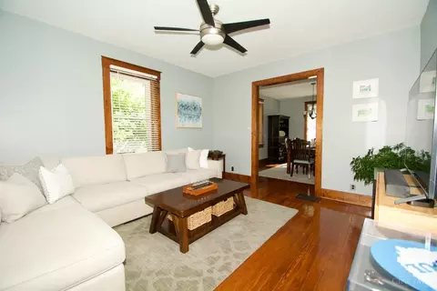 Living - 6812 Plainfield Rd, Silverton, OH 45236 photo 1 of 3