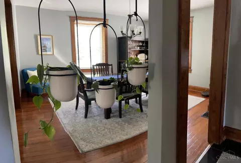 Dining - 6812 Plainfield Rd, Silverton, OH 45236 photo 3 of 3