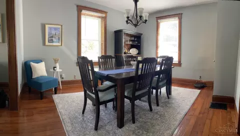 Dining - 6812 Plainfield Rd, Silverton, OH 45236 photo 2 of 3