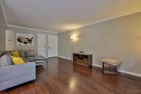 Living - 5150 Old Oak Trl #29, Cincinnati, OH 45238 photo 3 of 3