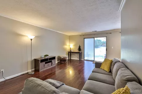 Living - 5150 Old Oak Trl #29, Cincinnati, OH 45238 photo 2 of 3