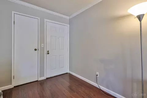 Entry Way - 5150 Old Oak Trl #29, Cincinnati, OH 45238 photo 1 of 2