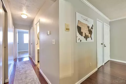 Entry Way - 5150 Old Oak Trl #29, Cincinnati, OH 45238 photo 2 of 2