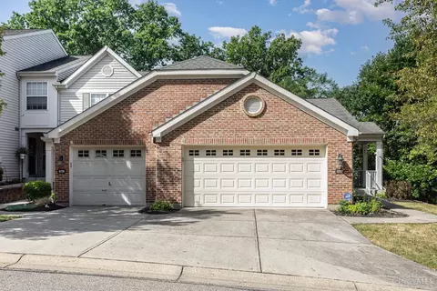 5727 High Tree Dr, Cincinnati, OH 45247