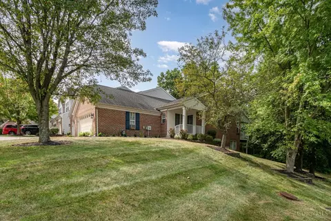Exterior - 5727 High Tree Dr, Cincinnati, OH 45247 photo 4 of 9