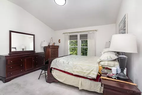 Bedroom - 5727 High Tree Dr, Cincinnati, OH 45247 photo 1 of 4