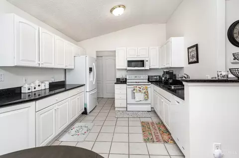 Kitchen - 5727 High Tree Dr, Cincinnati, OH 45247 photo 1 of 3