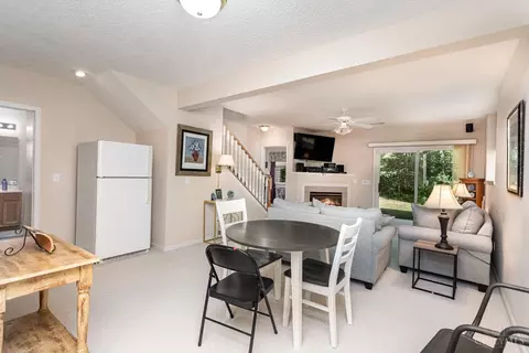 Dining - 5727 High Tree Dr, Cincinnati, OH 45247 photo 3 of 3