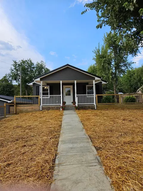 11477 Highland Hills Dr, Hillsboro, OH 45133