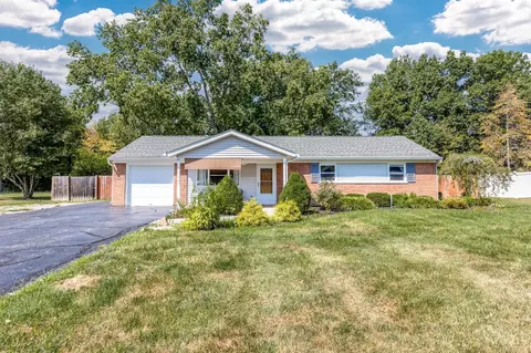 42 Sutton Ln, Goshen, OH 45122