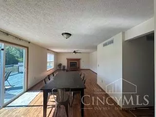 1034 Painter Fork Dr, Bethel, OH 45106 photo 6