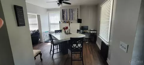 Dining - 4430 Whetsel Ave, Cincinnati, OH 45227 photo 1 of 2