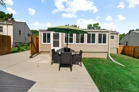 Exterior - 2418 Rainbow Ct, Cincinnati, OH 45230 photo 4 of 8