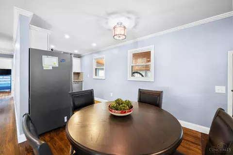 Dining - 2418 Rainbow Ct, Cincinnati, OH 45230 photo 1 of 2