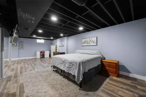 Bedroom - 2418 Rainbow Ct, Cincinnati, OH 45230 photo 5 of 5