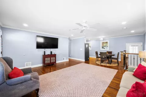 Living - 2418 Rainbow Ct, Cincinnati, OH 45230 photo 1 of 1