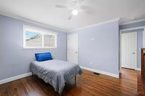Bedroom - 2418 Rainbow Ct, Cincinnati, OH 45230 photo 3 of 5