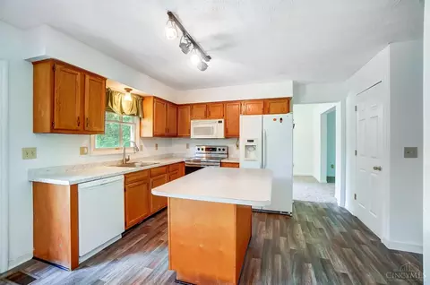 38 Hamer Rd, Georgetown, OH 45121 photo 10