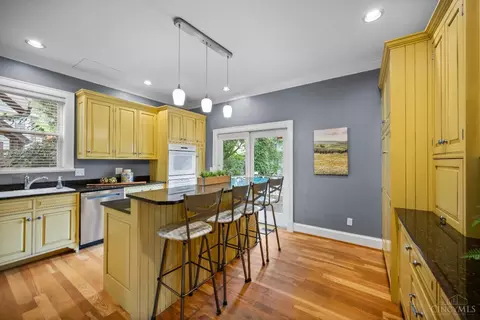 1300 Grace Ave, Cincinnati, OH 45208 photo 14