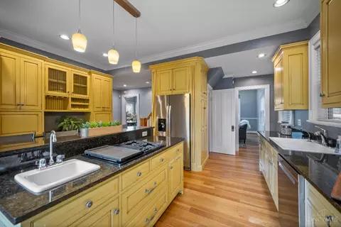 1300 Grace Ave, Cincinnati, OH 45208 photo 11