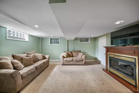 1300 Grace Ave, Cincinnati, OH 45208 photo 28
