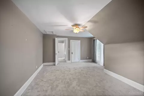 1300 Grace Ave, Cincinnati, OH 45208 photo 22