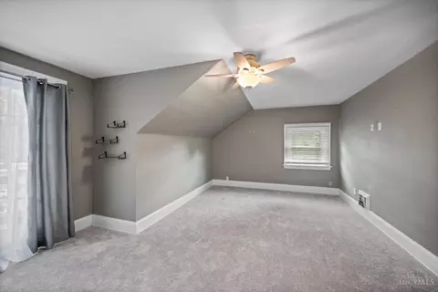 1300 Grace Ave, Cincinnati, OH 45208 photo 21