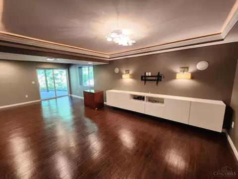 Living - 7235 Bridge Point Pass, Cincinnati, OH 45248 photo 3 of 6