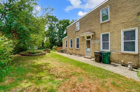 Exterior - 35 Kessler Pl, Cincinnati, OH 45217 photo 7 of 23