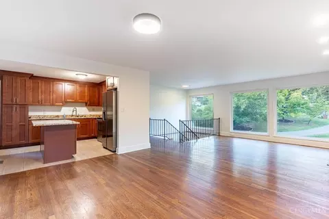 7364 Commonwealth Dr, Cincinnati, OH 45224 photo 10