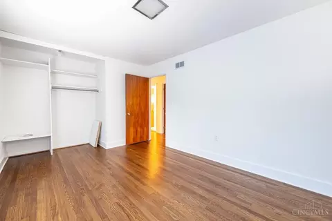 7364 Commonwealth Dr, Cincinnati, OH 45224 photo 18