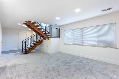 7364 Commonwealth Dr, Cincinnati, OH 45224 photo 4