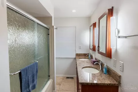 7364 Commonwealth Dr, Cincinnati, OH 45224 photo 21