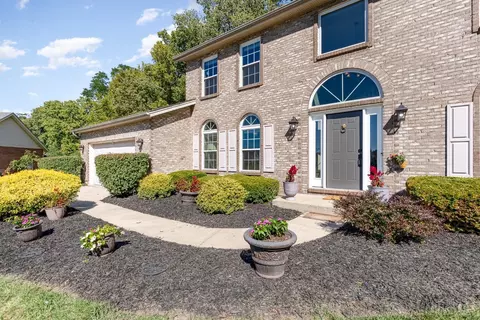 5952 Whitehorse Ct, West Chester, OH 45069