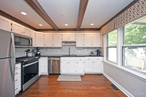 Kitchen - 6936 Warder Dr, Cincinnati, OH 45224 photo 1 of 2