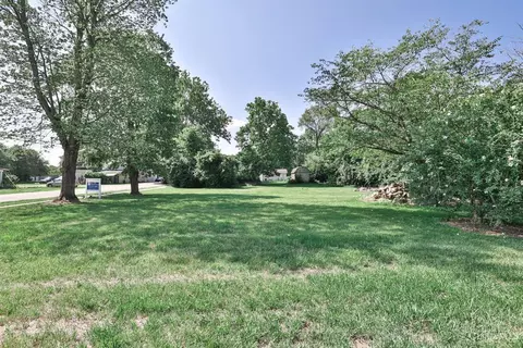 6105 Second St, Miami Twp, OH 45147